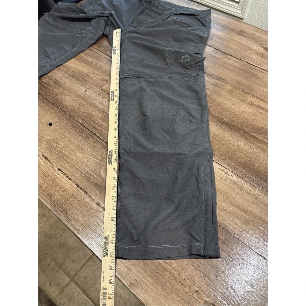 The North Face Convertible Cargo Pants Size 38x32 Mens